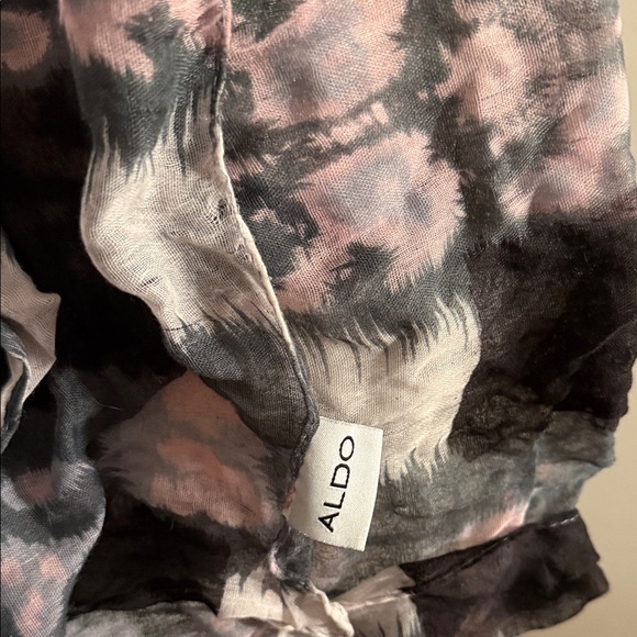 Bindle of 7 Colorful Scarf Collection - Picture 3 of 4